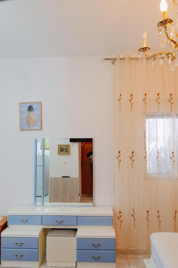 Seferi'S Apartament Apartment Sarande Exterior photo