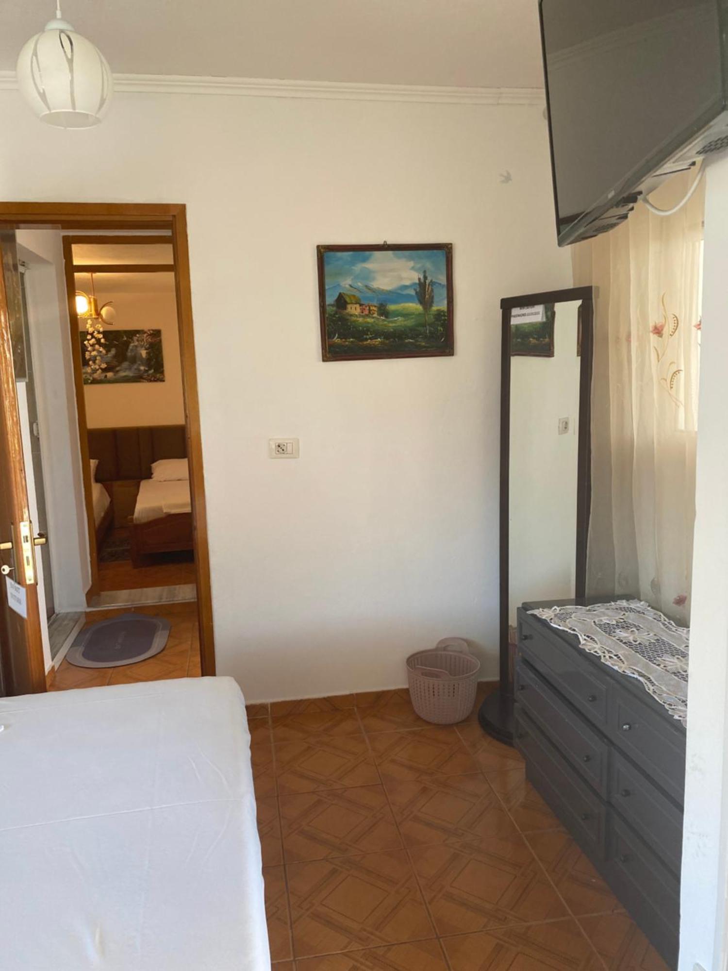 Seferi'S Apartament Apartment Sarande Exterior photo